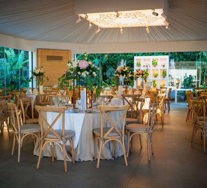 La glass room di Al Sole Resort, sala ricevimenti sul mare in Puglia